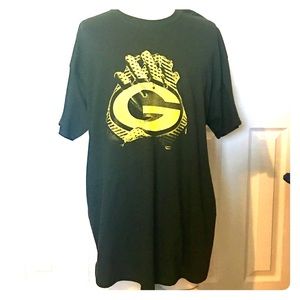 Green Bay uni sex tee shirt NWT